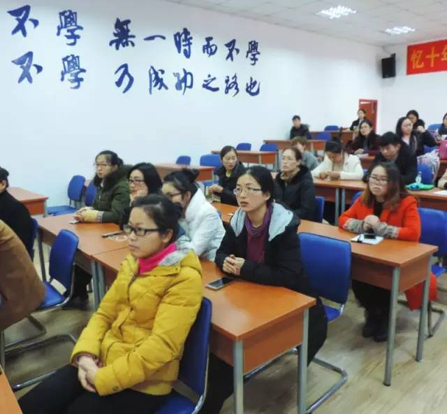 時光踏下了它輕盈的足跡，對于2016我們有話要說